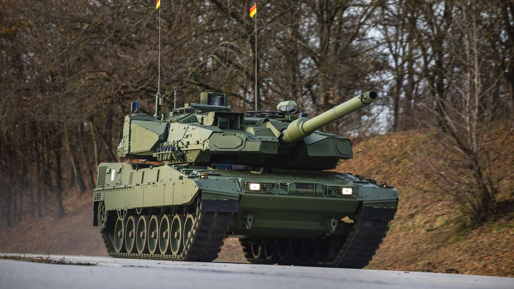 A Leopard 2A8 tank